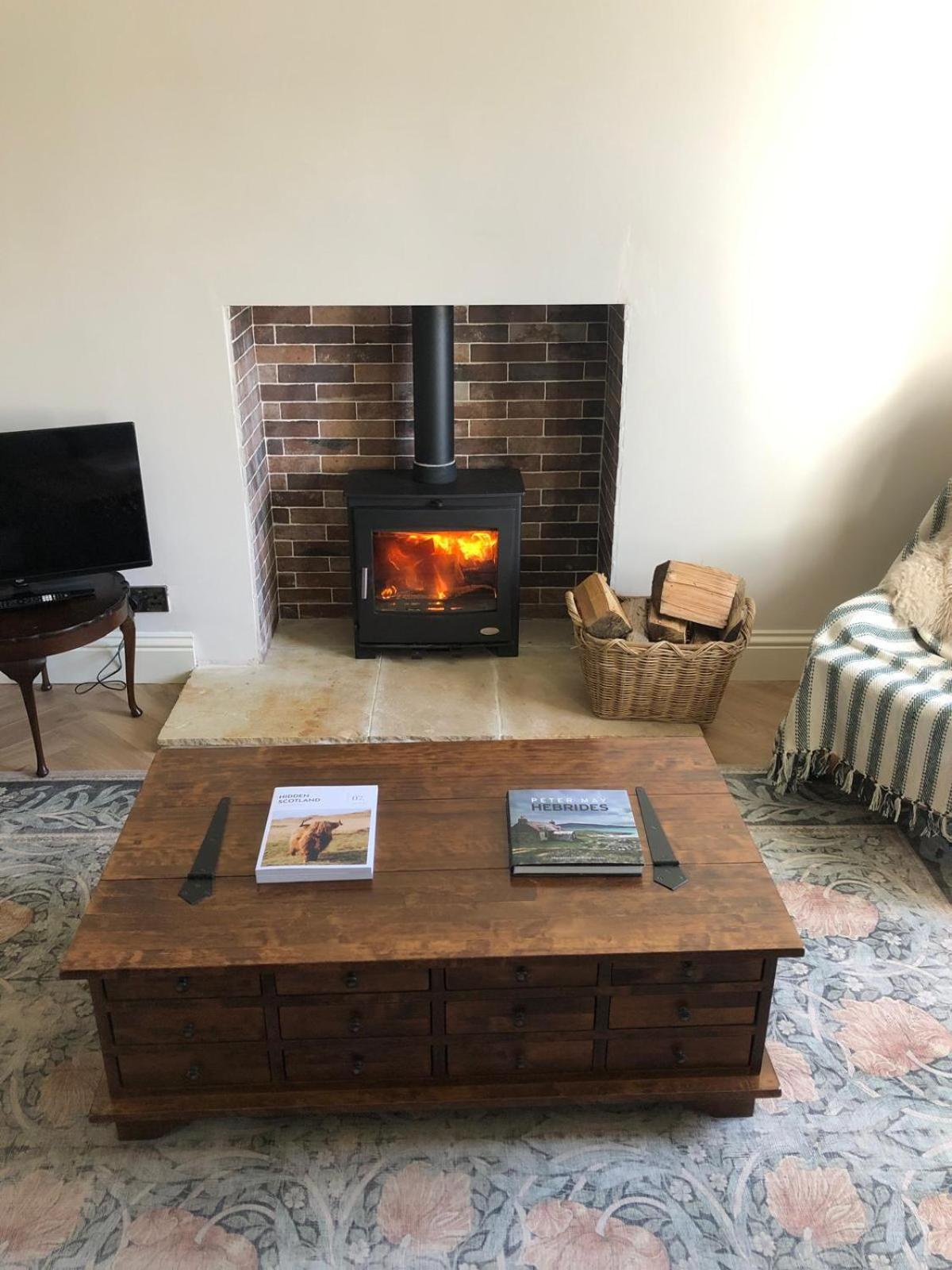 Rosebank Cottage With Log Burner And Hot Tub Alexandria Zewnętrze zdjęcie